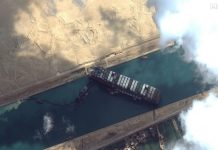 Kiszabadították az Ever Given-t a Szuezi-csatornából