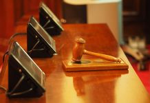 Győzelem: A Shell kénytelen lesz csökkenteni a szén-dioxid-kibocsátását