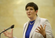 Az Árnyékkormány szakszervezetekkel egyeztetett az európai minimálbér-szabályozás bevezetéséről