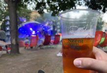 Különleges falunap volt az Erzsébet téren ahol a sör tényleg olcsó