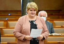 „A 10%-os pedagógusi béremelés még halvány bocsánatkérésnek is kevés”