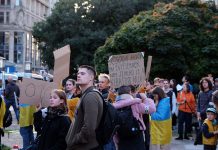 Berlinben is tüntetők várták Orbán Viktort