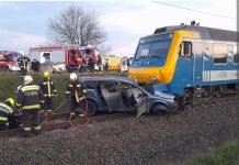 Métereken át tolta maga előtt a kocsit a pécsi vonat